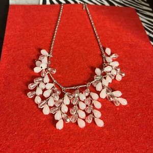 White cloudy necklace